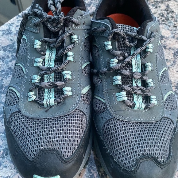Merrell Walking Sneakers - Picture 4 of 10